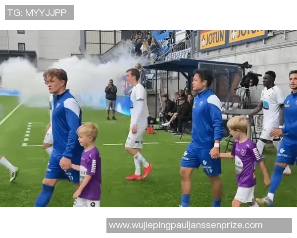 挪威足球明星突发心脏问题引发广泛关注与讨论 挪威足球明星突发心脏问题引发广泛关注与讨论