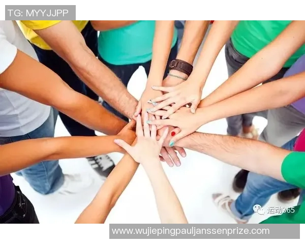 成都羽毛球队中路突破之道深度解析与战术探讨 成都羽毛球队中路突破之道深度解析与战术探讨