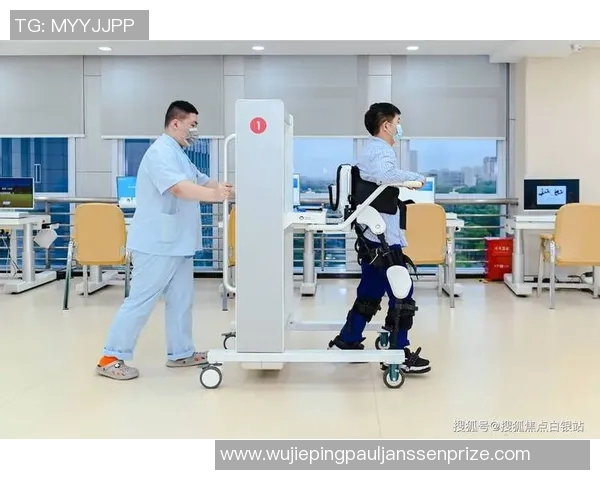 足内翻足球明星的逆袭之路与运动康复的启示 足内翻足球明星的逆袭之路与运动康复的启示